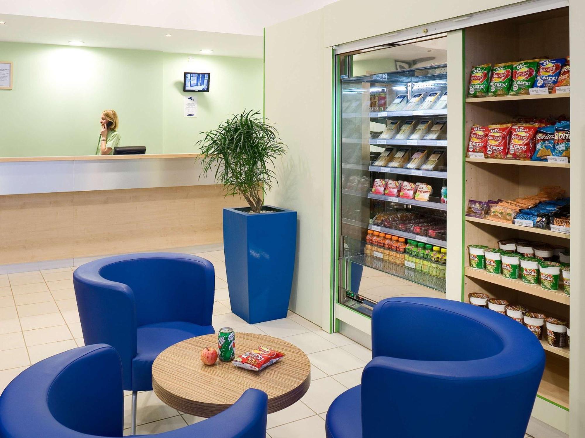 Ibis Budget Bordeaux Centre Bastide Bordéus Exterior foto