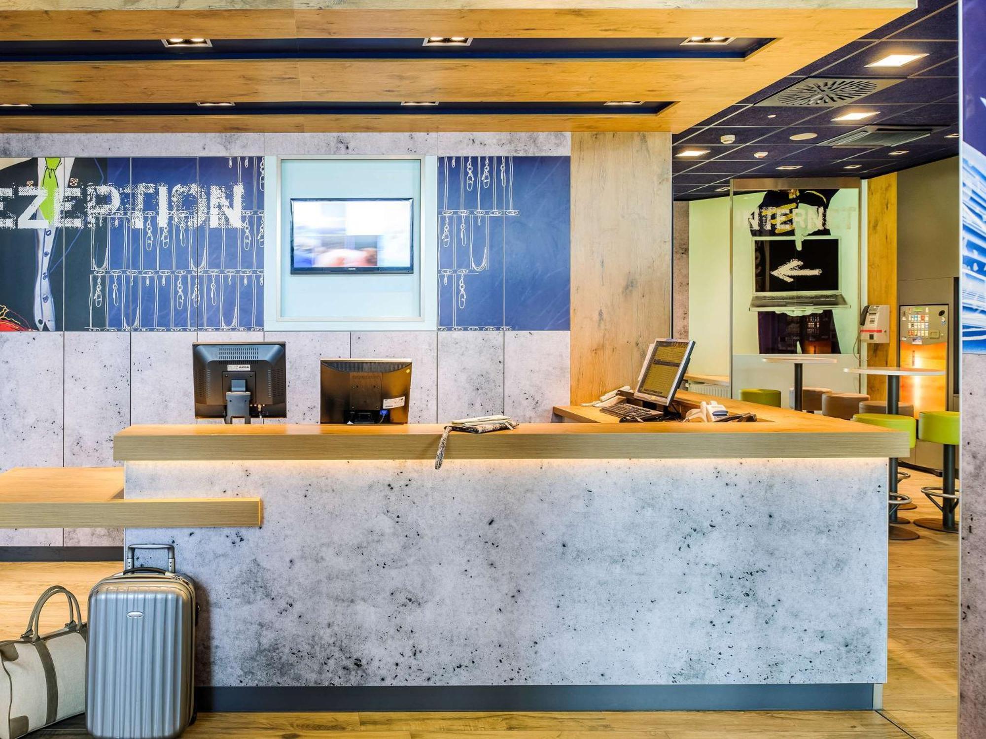 Ibis Budget Bordeaux Centre Bastide Bordéus Exterior foto